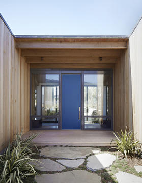 Gallery of How to Choose the Front Door of a House?  - 30
