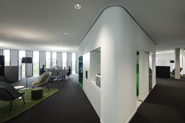 Gallery of Covestro Headquarters / HENN  - 24