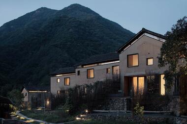 Flowing Cloud Township Villa / More Design Office