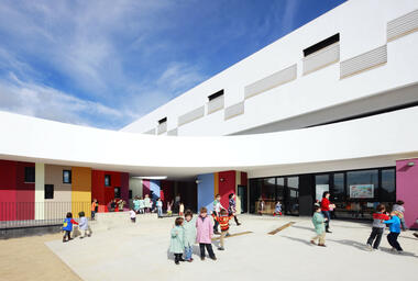 Binissalem School Complex / RipollTizon