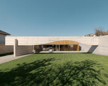 Villa Acer / Maxim Calujac