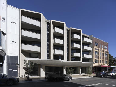 Pipi Residential Building / Smart Design Studio