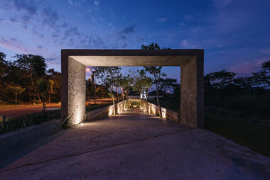 Gallery of Chapel of the Earth / Cabrera Arqs  - 13