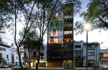 Torre 61 Office Building / JJRR/Arquitectura