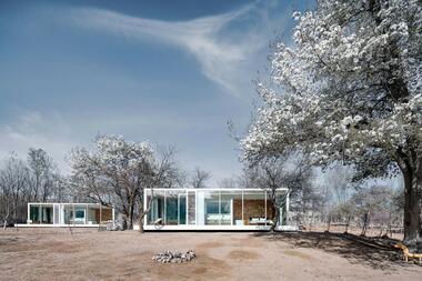 Stray Bird Boutique Hotel / STUDIO QI