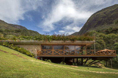 Galeria de Por que algumas casas são elevadas do solo?  - 1