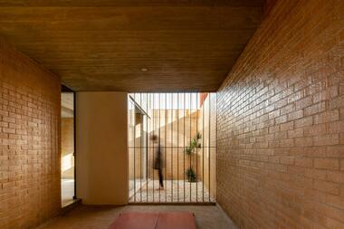 Casa Cuetas / Espacio 18 Arquitectura