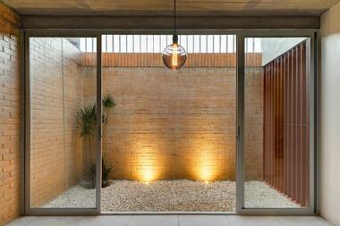Gallery of Cuatas House / Espacio 18 Arquitectura  - 6