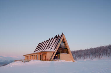 孤独小餐馆 / Murman Architects