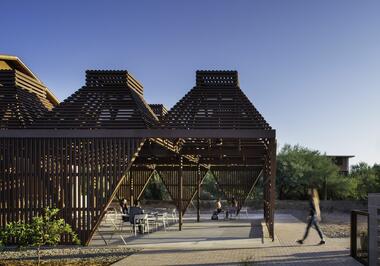 Outdoor Classroom Orange 1 / Design-Build Studio