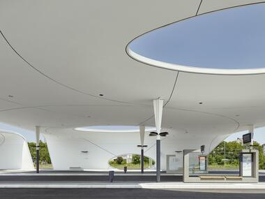 德国普福尔茨海姆ZOB公交车站  / Metaraum Architekten BDA