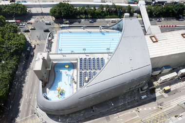 Kennedy Town Swimming Pool / TFP Farrells