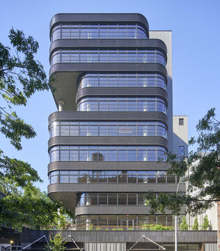 512 West 22nd Street Office Building / COOKFOX Architects