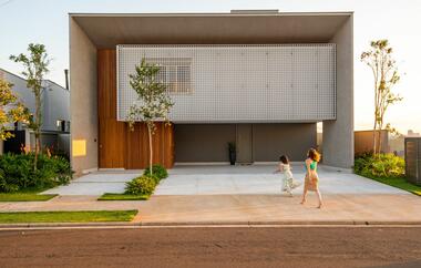 Gallery of The Muxarabi House  / Cris Furlan Arquitetura  - 1