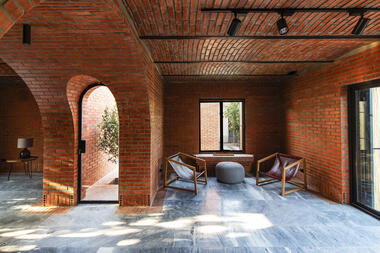 Gallery of Mid-Ridge Villa / EZ Studio  - 2