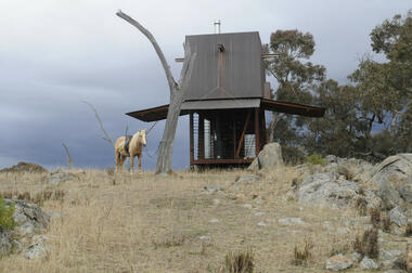 永久露营小屋 / Casey Brown Architecture