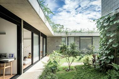 Casa Pátio para Dois Meninos / Shieh Arquitetos Associados