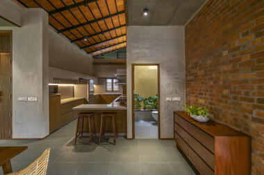Gallery of Paroppadi Residence / Magicline Studio  - 2