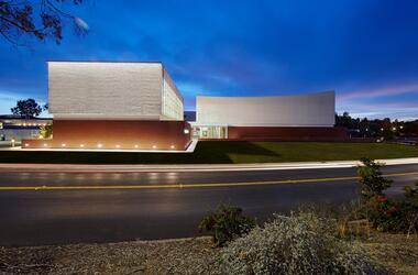 Centro deportivo Cal Maritime / WRNS Studio