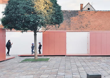 Gallery of Square of Traditional Crafts in Varaždin / KONNTRA  - 2