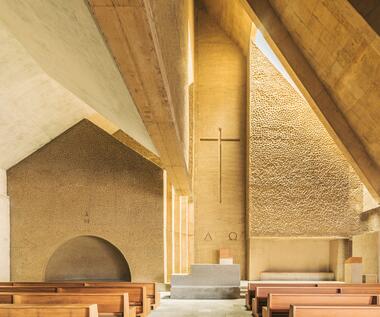 Iglesia de Nuestra Señora de Candelaria en Alcalá / Alejandro Beautell