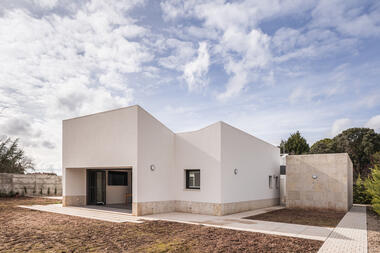 Casa patio abierto / A3gm Arquitectos