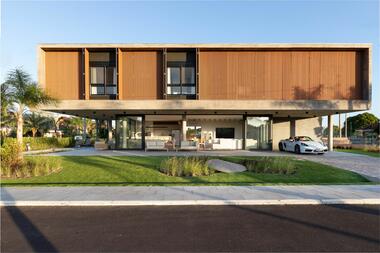 Lagos Park 401 House / BRZL | Brazil Arquitetos