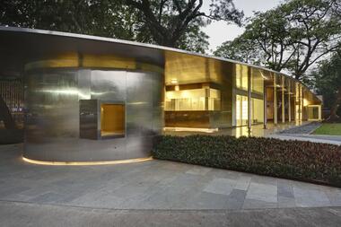 CSMVS - Visitor Centre at the Prince of Wales Museum / RMA Architects