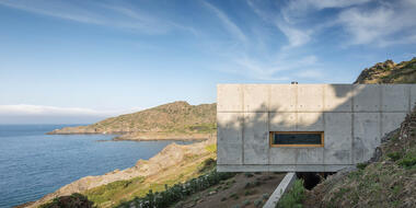 Casa en Port de la Selva / Marià Castelló Martínez + José Antonio Molina