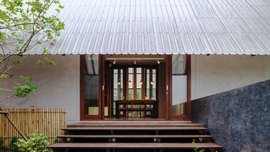 Casa Baan Hom Din / TA-CHA Design 