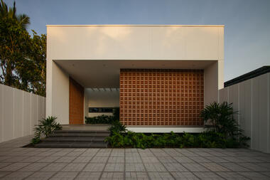 Gallery of Small House 02 / 90odesign  - 13