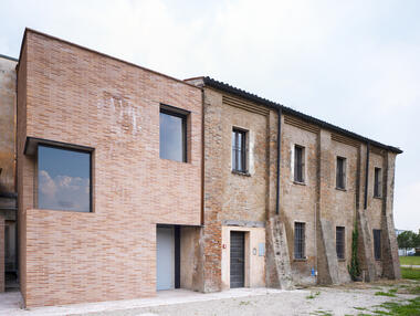 Addition to  S. Maria Convent / LR-Architetti