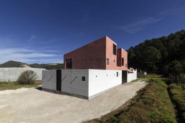 Granada House / Grado Studio