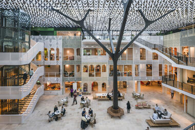 Gallery of Amsterdam City Guide: 25 Places to See in the Capital of The Netherlands  - 4
