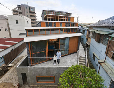 Nishiji Gallery and Office / KOMPAS