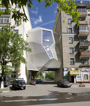 Parasite Office / za bor architects