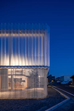 Gallery of House in Yanakacho / Taiga Kasai + Chong Aehyand Architecture / KACH  - 16