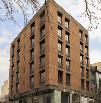 Edificio de oficinas Amir Ebrahimi / Zandigan Architects