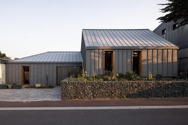 Casa alrededor del Jardín / Simon Letondu Architecture