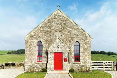 The Chapel on the Hill  / Evolution Design