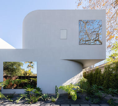 Radius House / Pentagon