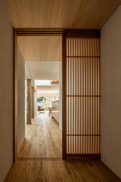 Galería de Casa Sakae / Hearth Architects  - 7
