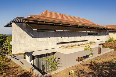 YNE House / Metropole Architects