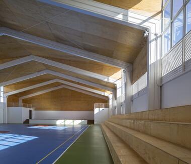 Gimnasio colegio Lonquén  / COMUN Arquitectos