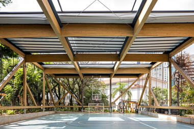 Galeria de Projetando uma escola no Brasil: ideias e soluções contemporâneas  - 7