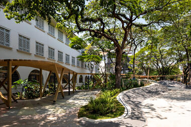 Galeria de Projetando uma escola no Brasil: ideias e soluções contemporâneas  - 6