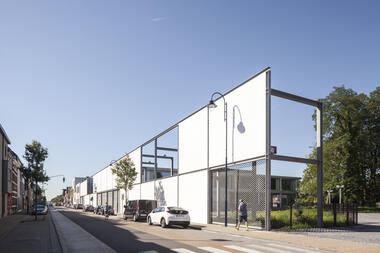 Escuela primaria Lebbeke / Compagnie O Architects