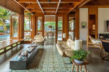 Wooden House / Costaveras Arquitetos