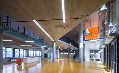 Escola Primária Akşemsettin / Uygur Architects