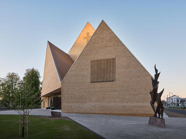 上维耶斯卡教堂 / K2S Architects